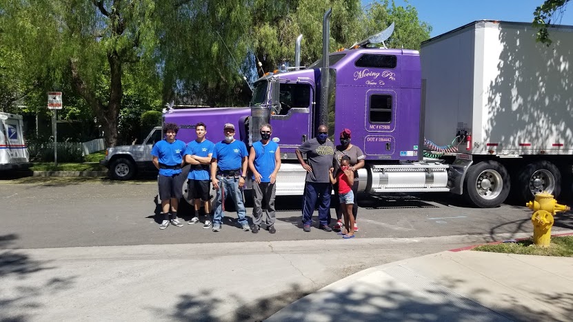 Moving Pro Inc team at work